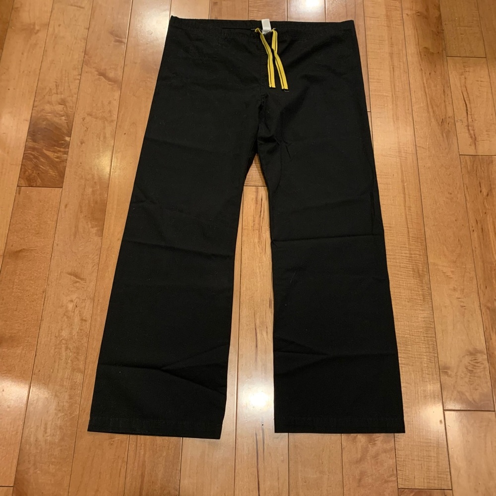 Wonderwink scrub pants.